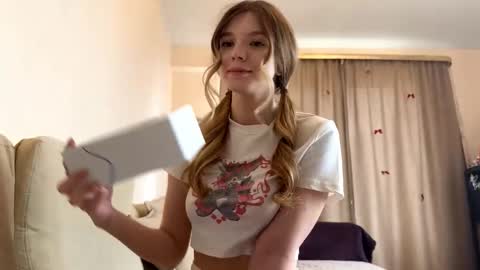 hloe online show from February 22, 2026, 12:15 pm