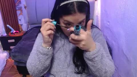 chloe_smith5 online show from January 16, 2026, 1:26 pm