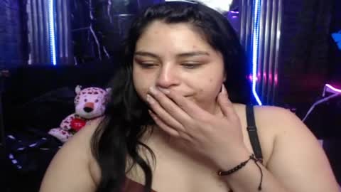 chloe_smith5 online show from April 13, 2026, 1:16 pm