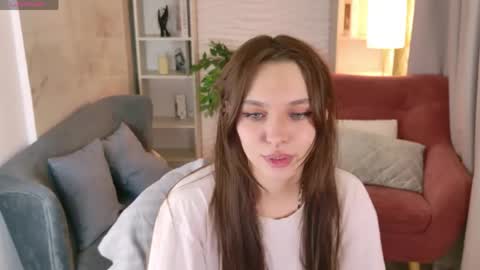 Chloe online show from May 1, 2026, 6:23 pm