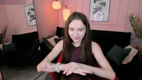 Snapshot of chloe_sunny chatting on June 6, 2026, 2:11 pm Chloe online show from June 6, 2026, 2:11 pm