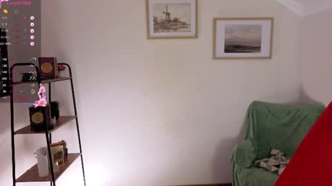 Snapshot of chloe_wewood chatting on July 12, 2026, 3:03 pm Sofia online show from July 12, 2026, 3:03 pm