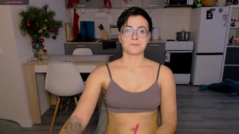 Eva and Sandra online show from January 4, 2025, 9:54 am