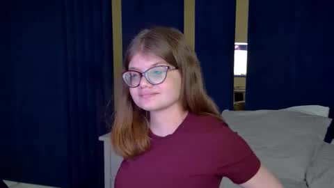 ChloeHalses online show from January 12, 2026, 6:51 am