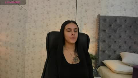  Chloe Harper  online show from May 28, 2026, 11:40 am