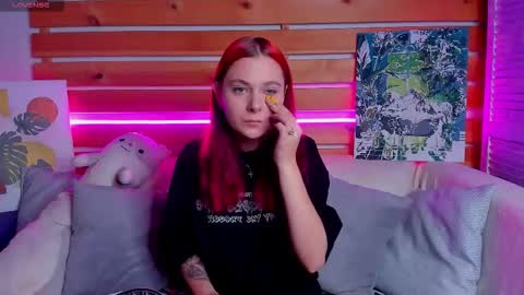 Snapshot of chloejenyss chatting on November 17, 2025, 1:00 am Chloe online show from November 17, 2025, 1:00 am