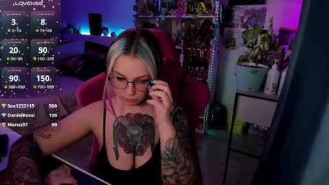 ChloeKohaku online show from February 20, 2025, 1:51 pm