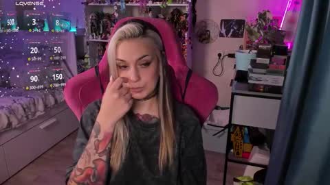 Snapshot of chloekohaku chatting on January 7, 2026, 2:19 pm ChloeKohaku online show from January 7, 2026, 2:19 pm