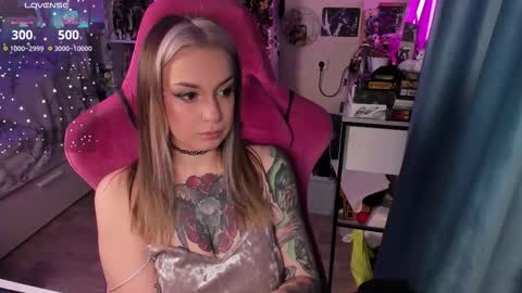 Snapshot of chloekohaku chatting on February 4, 2026, 4:07 am ChloeKohaku online show from February 4, 2026, 4:07 am