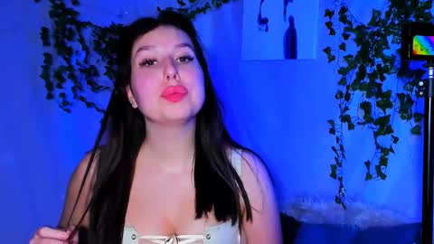 Snapshot of chloericci chatting on December 5, 2025, 1:20 pm ChloeRicci online show from December 5, 2025, 1:20 pm