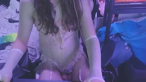 chloetjexx online show from October 15, 2025, 7:25 pm