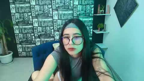Snapshot of chloeturner_ chatting on November 6, 2025, 1:23 pm ChloeTurner online show from November 6, 2025, 1:23 pm