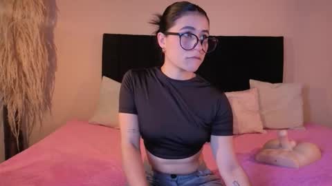 Snapshot of chloeturner_ chatting on November 23, 2025, 6:52 pm ChloeTurner online show from November 23, 2025, 6:52 pm