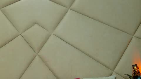 Chloe Vee online show from January 11, 2026, 5:34 am