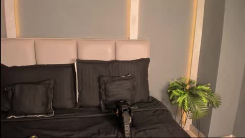 chloe vixen online show from January 14, 2026, 7:08 pm