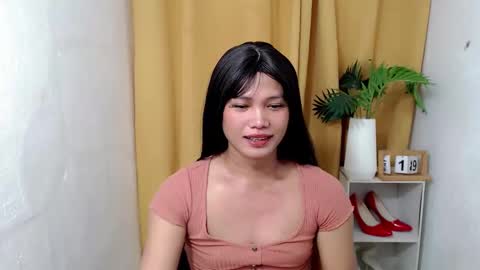 chloiedelight14 online show from May 19, 2026, 2:18 am