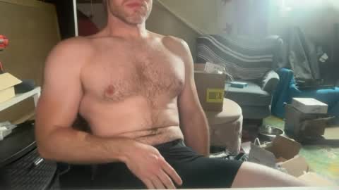 Snapshot of chmichels321 chatting on July 10, 2026, 3:47 pm chmichels321 online show from July 10, 2026, 3:47 pm