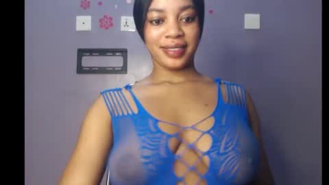 Snapshot of choco_chocox chatting on January 25, 2025, 8:21 am ESTHER online show from January 25, 2025, 8:21 am