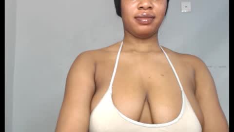 Snapshot of choco_chocox chatting on October 1, 2025, 7:36 am ESTHER online show from October 1, 2025, 7:36 am