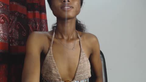 Snapshot of choco_petitqueen chatting on December 3, 2024, 7:11 pm choco_petitqueen online show from December 3, 2024, 7:11 pm