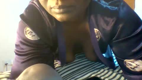 Snapshot of chocobabe002 chatting on May 25, 2026, 4:51 am chocobabe002 online show from May 25, 2026, 4:51 am