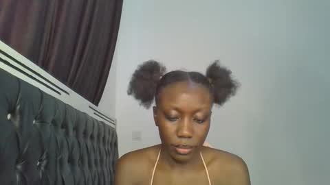 Snapshot of chocobear22 chatting on November 19, 2025, 11:21 am chocobear22 online show from November 19, 2025, 11:21 am