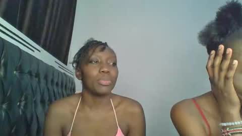 Snapshot of chocobear22 chatting on November 22, 2025, 12:20 am chocobear22 online show from November 22, 2025, 12:20 am