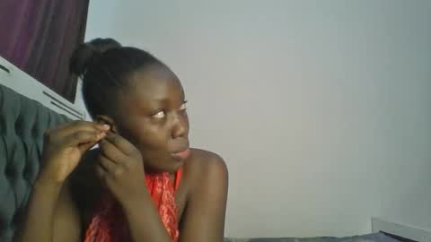 Snapshot of chocobear22 chatting on November 25, 2025, 8:36 am chocobear22 online show from November 25, 2025, 8:36 am