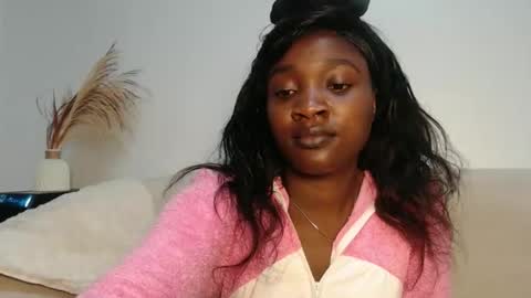 Snapshot of chocolate_desiree chatting on April 19, 2026, 11:09 am Lofti online show from April 19, 2026, 11:09 am