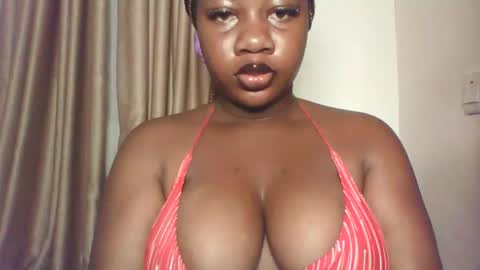 Snapshot of chocolateassgirl61 chatting on January 9, 2026, 7:00 am chocolateassgirl61 online show from January 9, 2026, 7:00 am