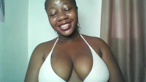 Snapshot of chocolateassgirl61 chatting on February 13, 2026, 8:21 am chocolateassgirl61 online show from February 13, 2026, 8:21 am