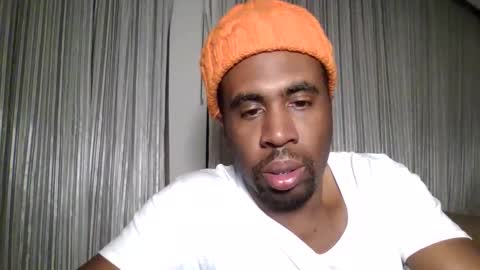 Snapshot of chocolatedolla chatting on April 11, 2026, 2:49 am chocolatedolla online show from April 11, 2026, 2:49 am