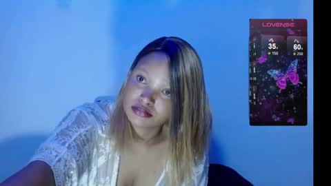 Snapshot of chocolatemilkebony chatting on February 15, 2025, 10:21 pm chocolatemilkebony online show from February 15, 2025, 10:21 pm