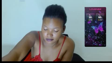 Snapshot of chocolatemilkebony chatting on September 15, 2025, 10:04 am chocolatemilkebony online show from September 15, 2025, 10:04 am