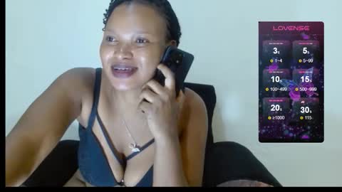 Snapshot of chocolatemilkebony chatting on September 25, 2025, 7:01 am chocolatemilkebony online show from September 25, 2025, 7:01 am