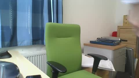 Snapshot of chr35is09 chatting on March 4, 2025, 2:10 pm chr35is09 online show from March 4, 2025, 2:10 pm