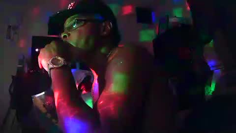 Chris online show from November 2, 2025, 1:08 am