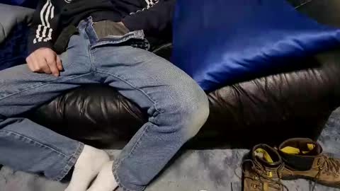 chris526520 online show from December 18, 2024, 1:23 pm