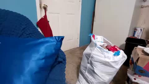 chris526520 online show from February 24, 2025, 6:47 pm