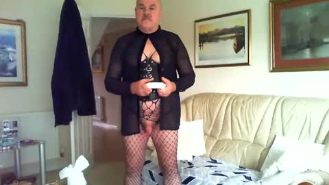 Snapshot of chris898902 chatting on November 3, 2025, 12:06 pm chris898902 online show from November 3, 2025, 12:06 pm