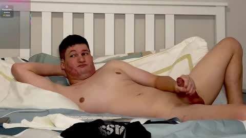 Snapshot of chris___evanss chatting on September 18, 2025, 12:45 am Chris Evens online show from September 18, 2025, 12:45 am