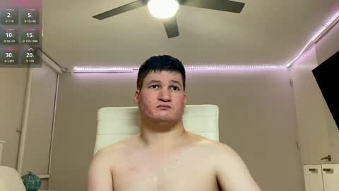 Snapshot of chris___evanss chatting on September 19, 2025, 10:43 pm Chris Evens online show from September 19, 2025, 10:43 pm