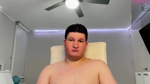 Snapshot of chris___evanss chatting on September 23, 2025, 11:08 pm Chris Evens online show from September 23, 2025, 11:08 pm