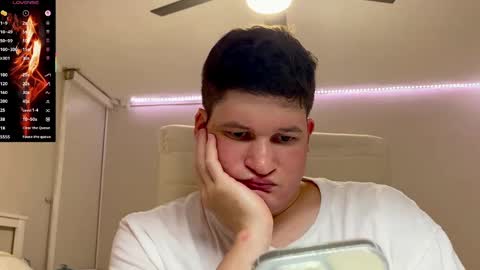 Snapshot of chris___evanss chatting on September 28, 2025, 12:16 am Chris Evens online show from September 28, 2025, 12:16 am