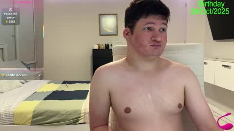 Snapshot of chris___evanss chatting on October 23, 2025, 11:35 pm Chris Evens online show from October 23, 2025, 11:35 pm