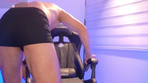 Snapshot of chris_argent chatting on October 24, 2025, 2:52 am Chris Argent online show from October 24, 2025, 2:52 am