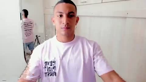 Snapshot of chris_arthus chatting on July 5, 2026, 11:12 pm Chris online show from July 5, 2026, 11:12 pm