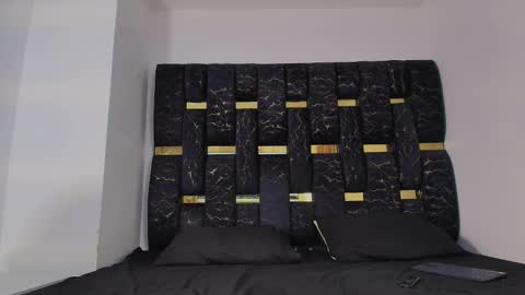 Chris B online show from December 22, 2025, 9:34 pm