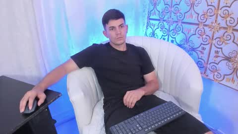 Chris Diamond23 online show from March 24, 2026, 2:11 pm