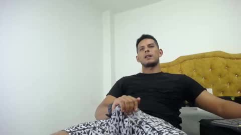 Snapshot of chris_dick2 chatting on April 19, 2026, 5:51 am chris_dick2 online show from April 19, 2026, 5:51 am